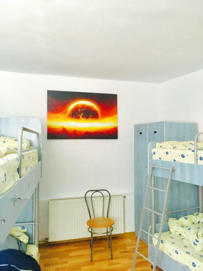Rolling Stone Hostel Brașov Exterior foto